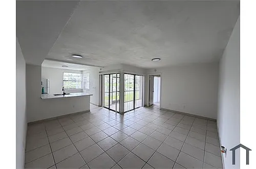1022 Adams Ave #C Photo 1