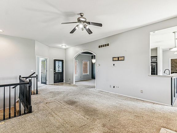 4th image of 15095 SW 150th St