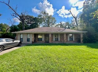 11988 Forest Oak Ct, Baton Rouge, LA 70815