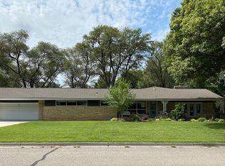 445 S Turquoise Ln, Wichita, KS 67209