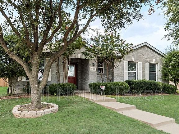 2nd image of 12138 Shepherds Hill Ln