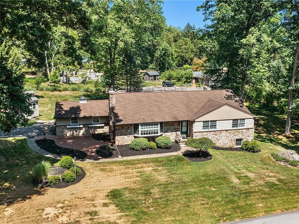 1st image of 3598 Laurel Ln