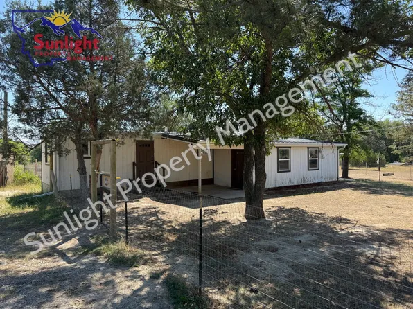 101 Bartlett Ave, Fromberg, MT 59029