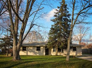 10194 Edgewood Rd, Brownsburg, IN 46112