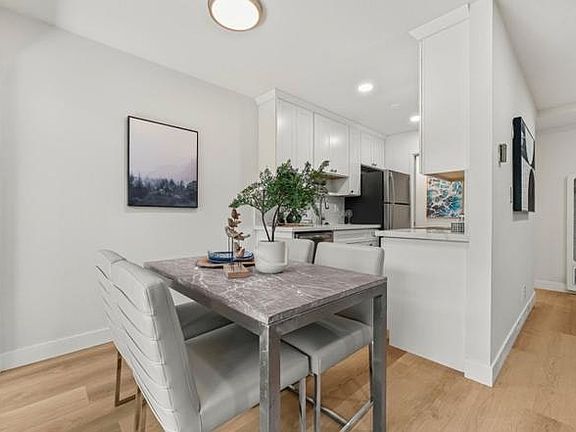 5th image of 280 Easy St #84