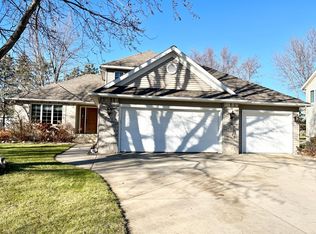 1313 Glasgow Rd, Saint Cloud, MN 56303
