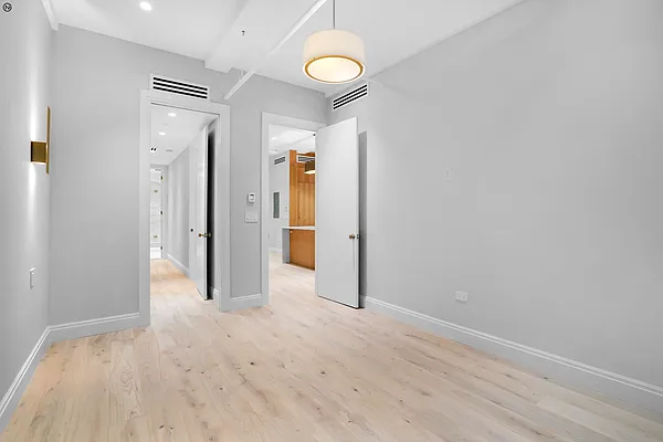 Sold by Nomad Property Group, LLC | media 30