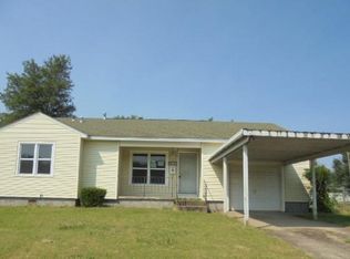 1937 D St NE, Miami, OK 74354