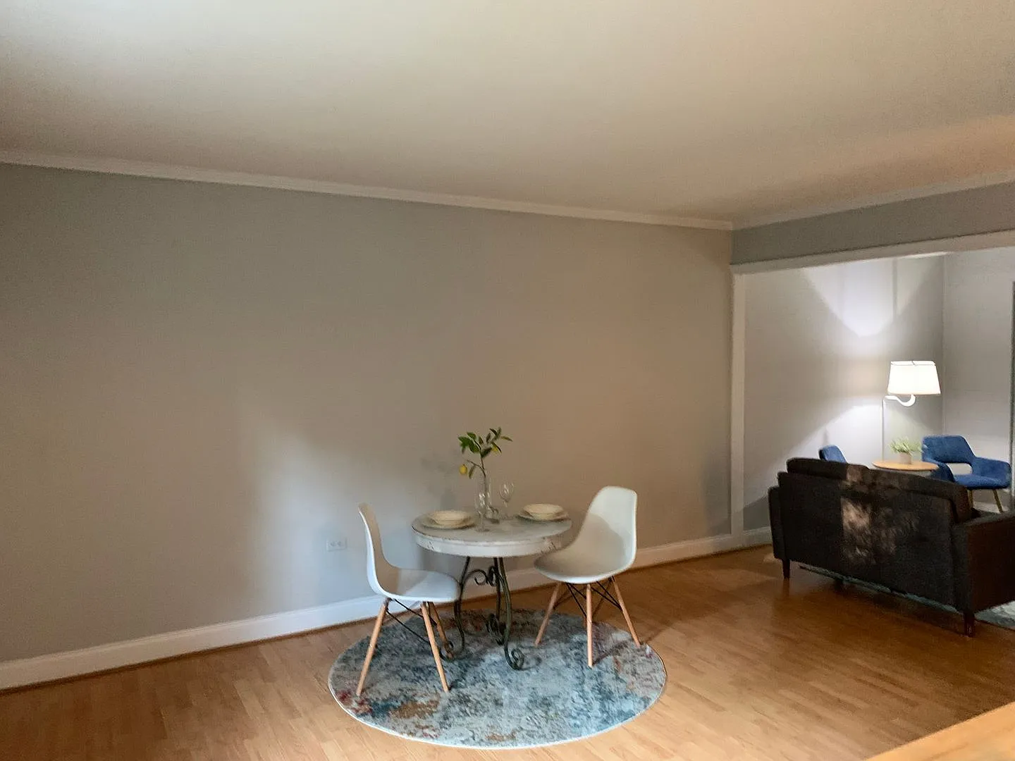 Charming One Bedroom Apartment In The Heart of Plaza Midwood! — Photo 4