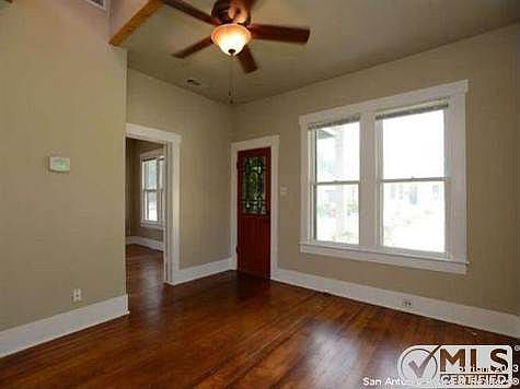 3rd image of 202 Tremlett Ave