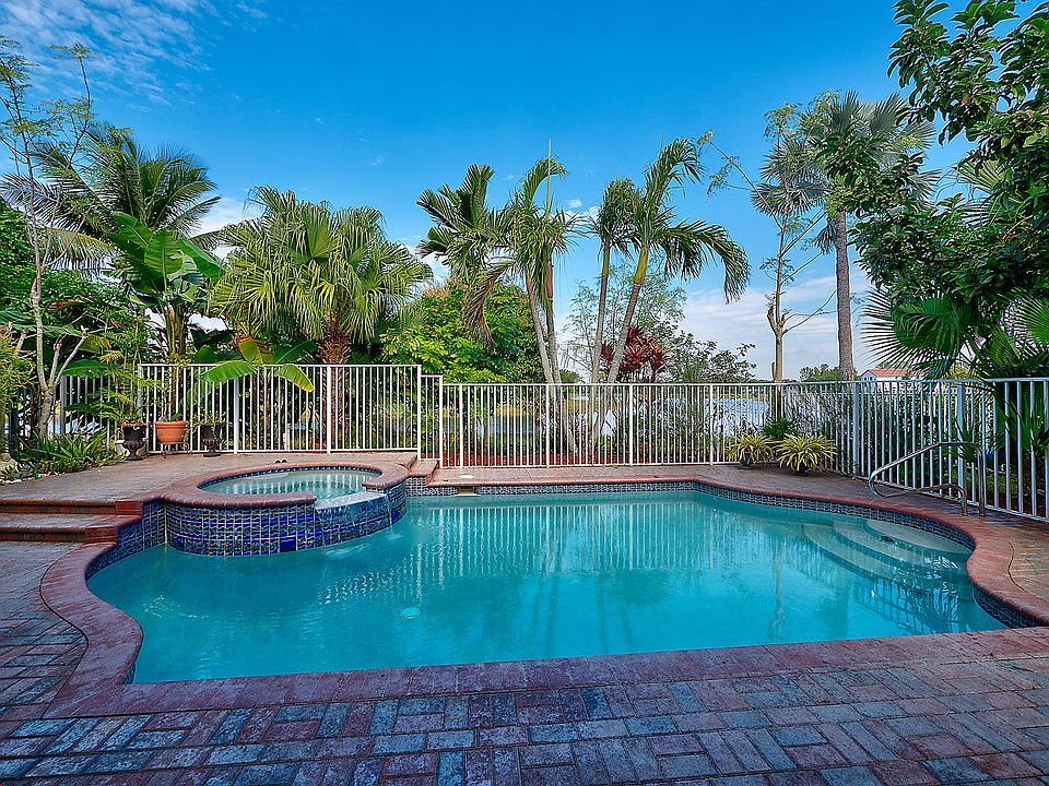 1st image of 11503 Paradise Cove Ln