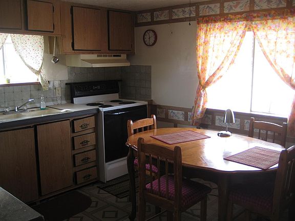 5th image of 13654 S Cleator Ave