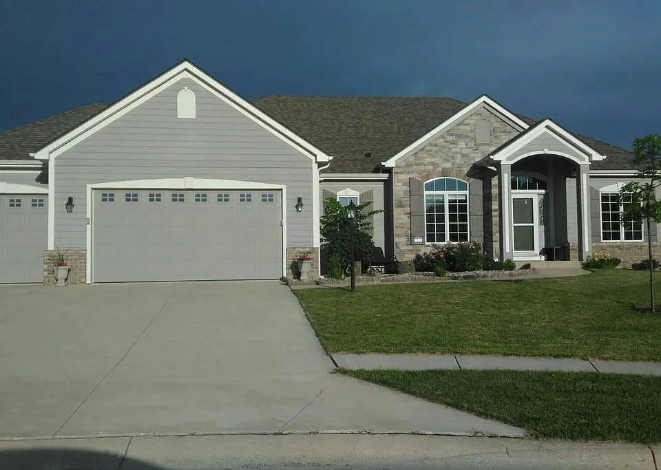 7905 Shady Lake Ct
