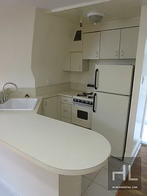 Rented by Highline Residential | media 32