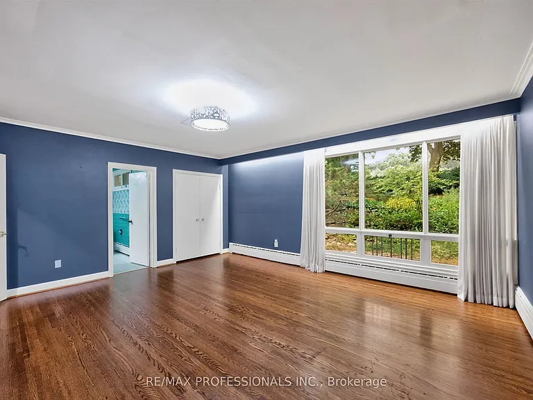 32 Edenbrook Hl — Photo 21