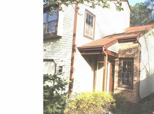 16 Fairway Ct, Marlton, NJ 08053