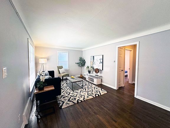 2nd image of 20201 Green Oak Dr