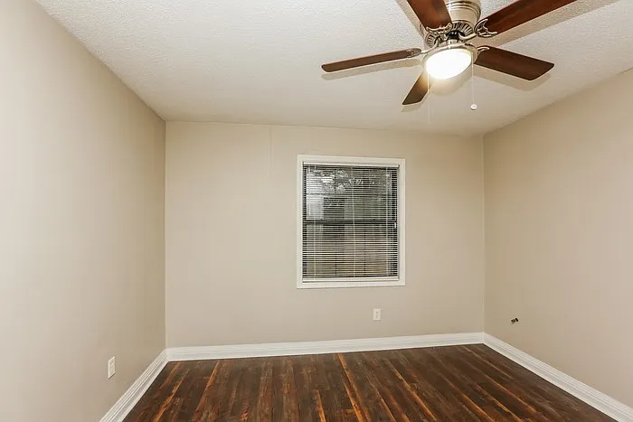 529 Wolcott Cir — Photo 8