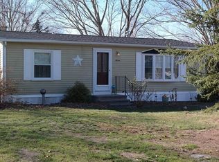 7 Skylark Rd, Colchester, CT 06415