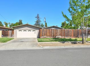882 Betlin Ave, Cupertino, CA