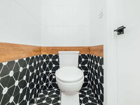 411 Chauncey Street image 10 of 17