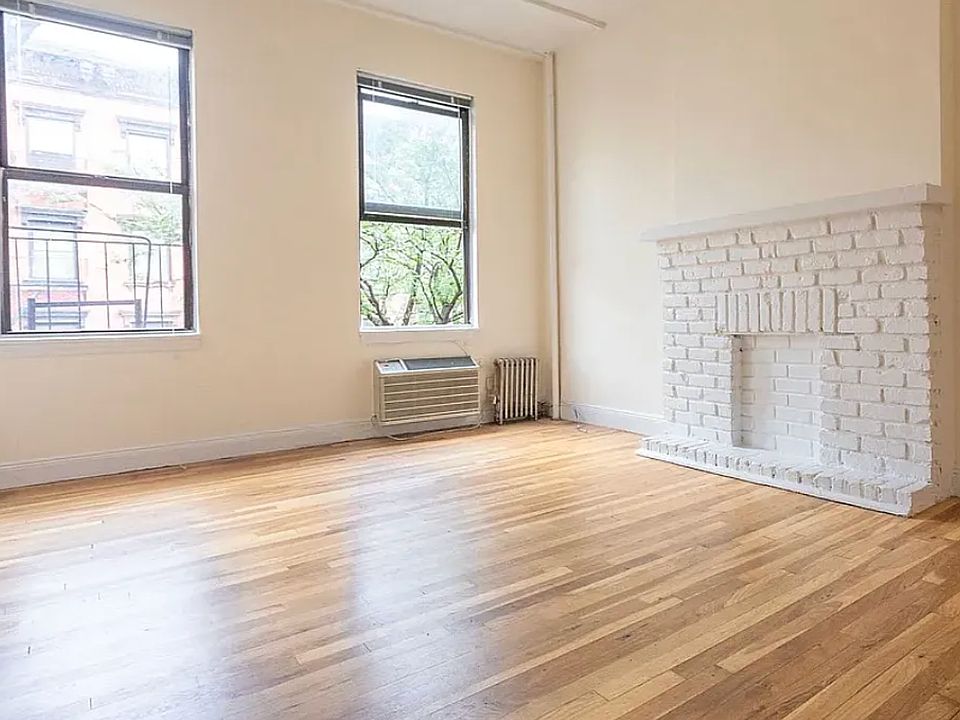 2nd image of 76 Saint Marks Pl APT 1B