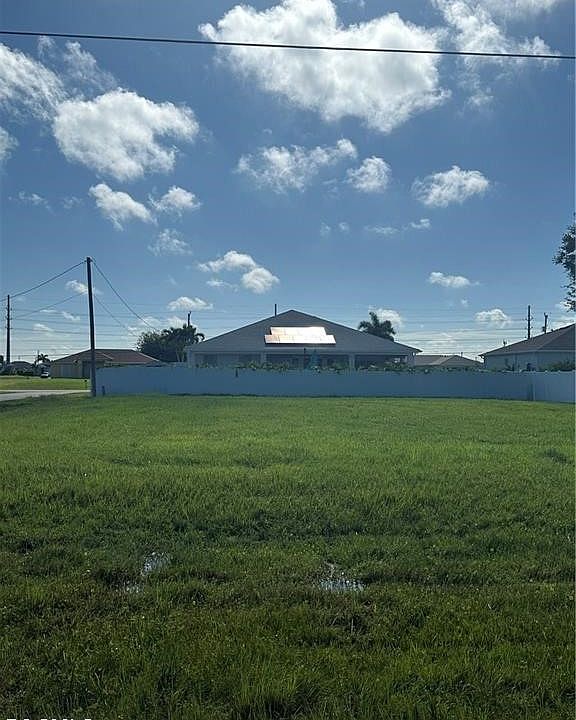 1st image of 315 NW 25th Ave