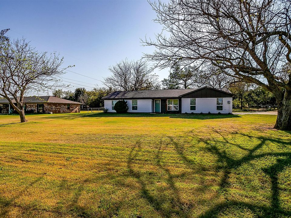 1st image of 1913 Meadow Dr
