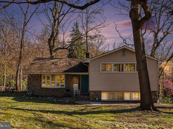 2338 Fairway Rd, Huntingdon Valley, PA 19006