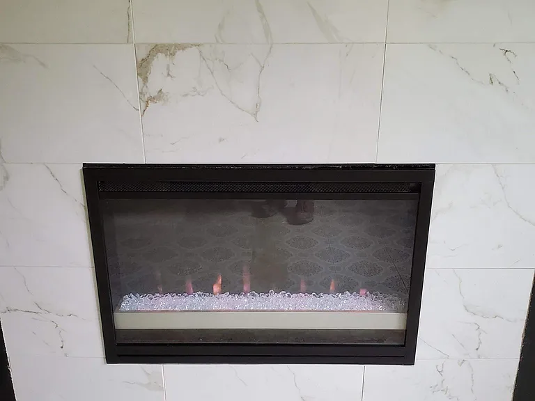 Electric fireplace with remote, heat, options to change colors and heat patterns