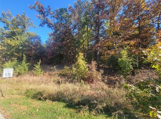 101 Whispering Dr, Winfield, MO 63389