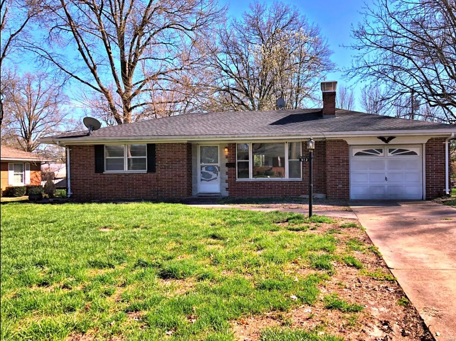 312 Clearview Dr photo 1