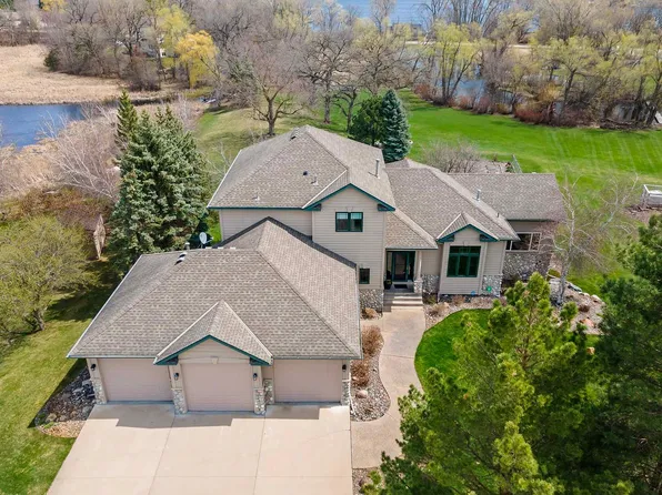3520 Lakeside Dr, Mound, MN 55364