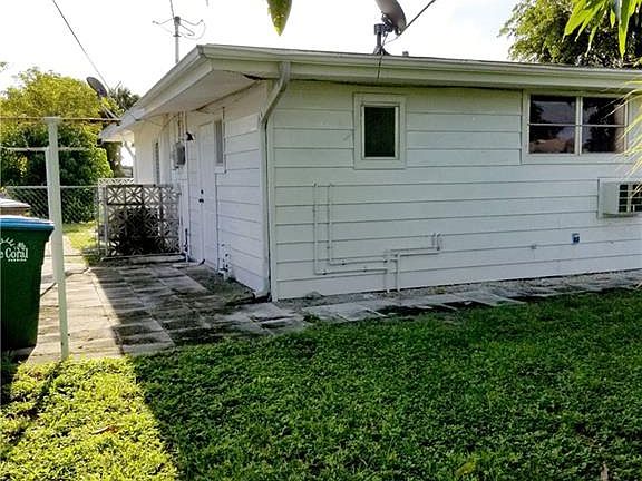 3rd image of 4536 SE 11th Pl