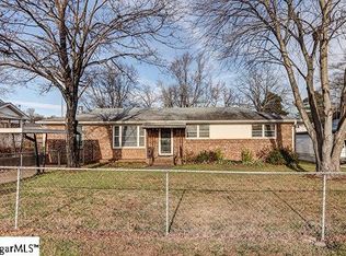 9 Monaview St, Greenville, SC 29617