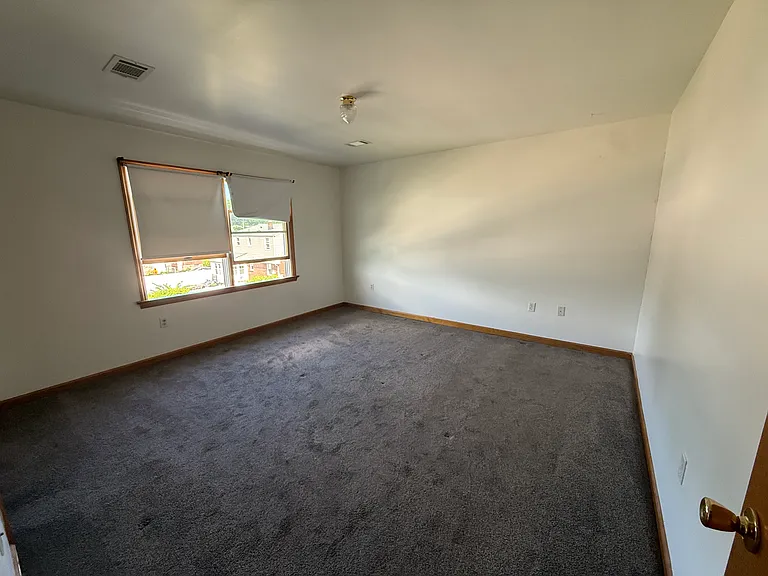 108 Biltmore St #2 — Photo 6