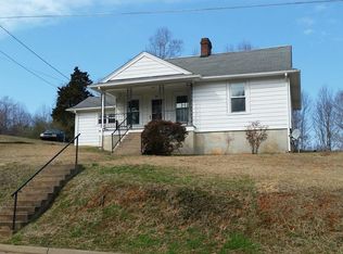 504 10th St, Fieldale, VA 24089