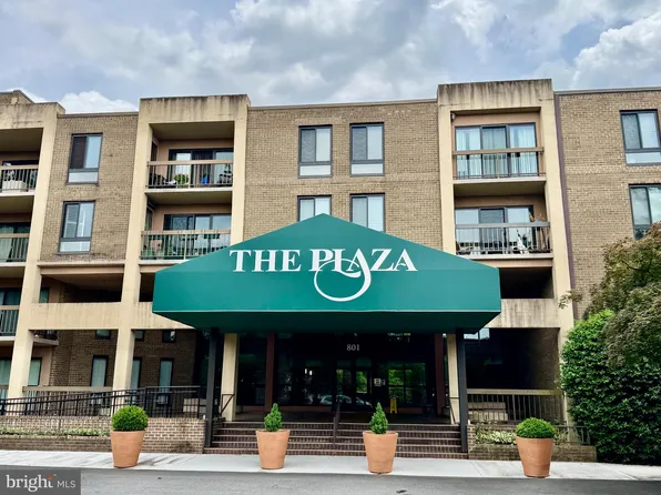 805 N Howard St APT 446, Alexandria, VA 22304