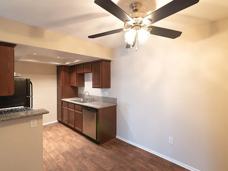 Ironwood Apartments — Photo 55
