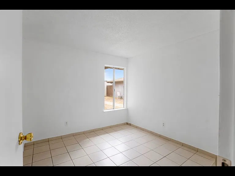1877 Carter Way — Photo 1