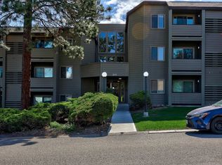 245 Gordonhorn Cres #111, Kamloops, BC V2E 1G5
