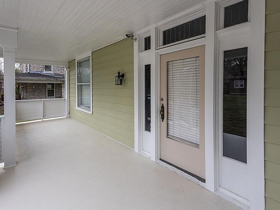 3rd image of 223 Garland St