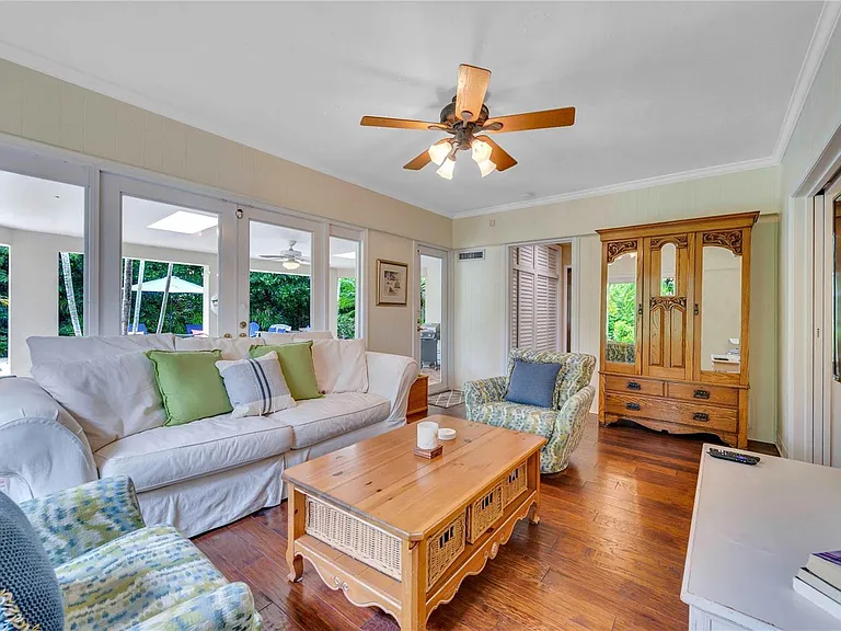 1612 E Lake Dr — Photo 11