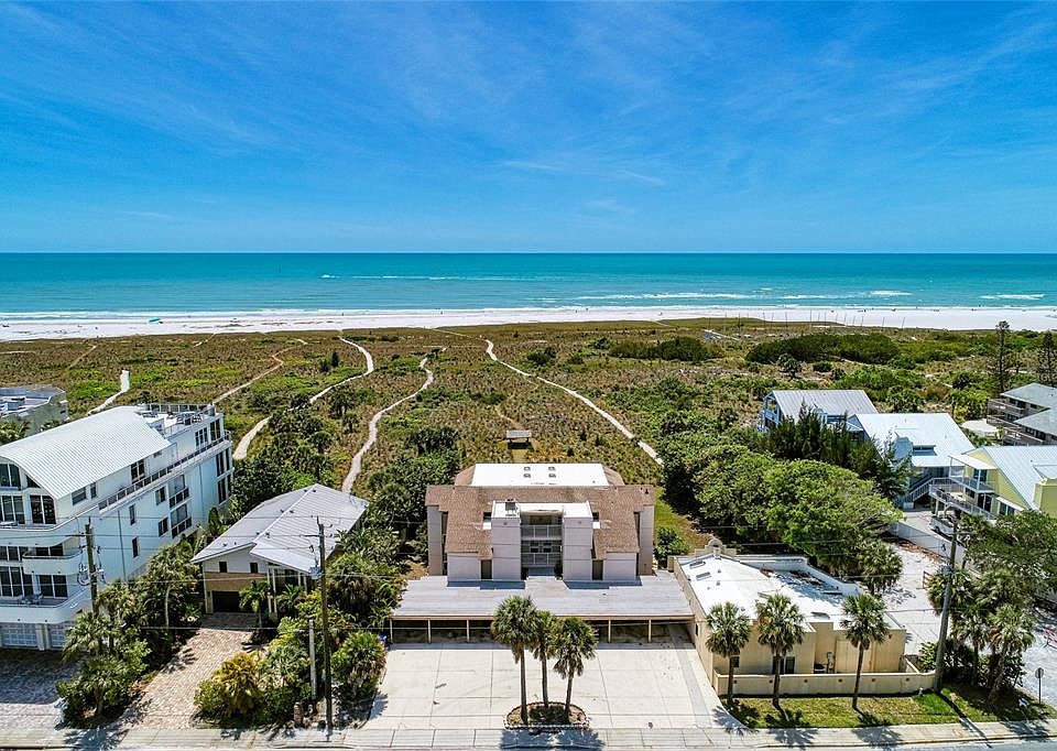 524 Beach Rd APT B, Sarasota, FL 34242 | Zillow