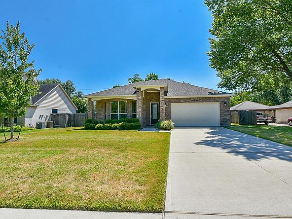2nd image of 8502 Argentina St