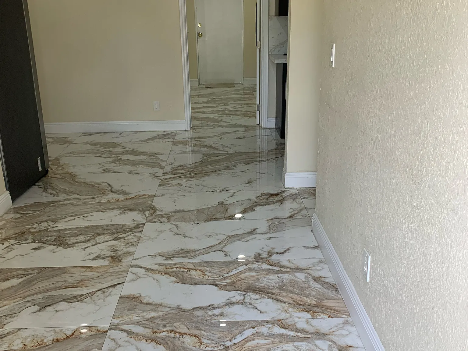 2 bed, $2,300 — Photo 2