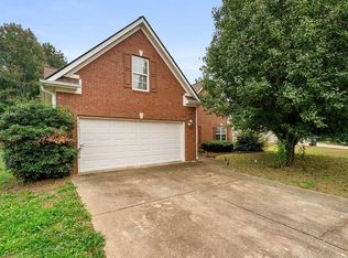 1544 Queen Elizabeth Dr, Locust Grove, GA 30248