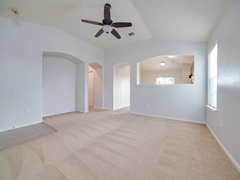7318 Copper Mdw — Photo 3