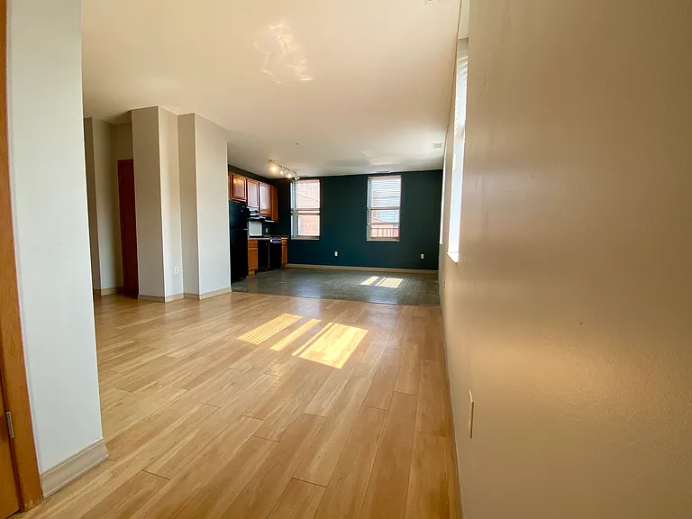 Abbott Apartments — Photo 13