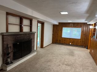 (Undisclosed Address), Shrewsbury, MA 01545